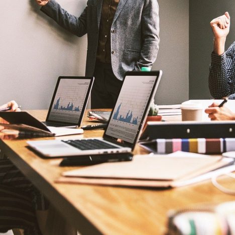 Pourquoi suivre un blog d’actualité mondiale : les avantages et atouts ?